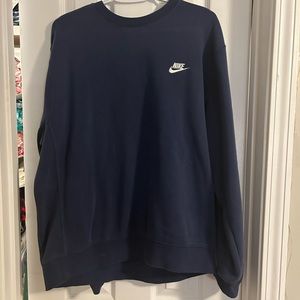Men’s Nike sweatshirt. Navy, size M.